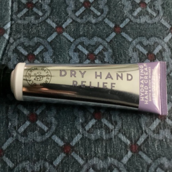 Bath & Body Works Hand Cream 1 fl oz/29 ml (2 for $15) - Picture 2 of 9